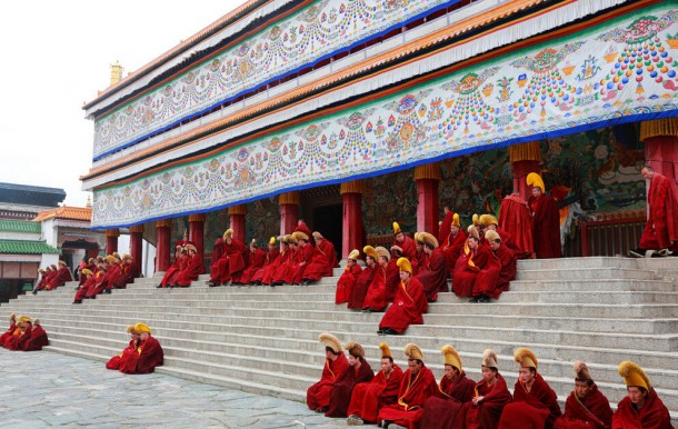 Tour to Labrang monastery in Tibet
