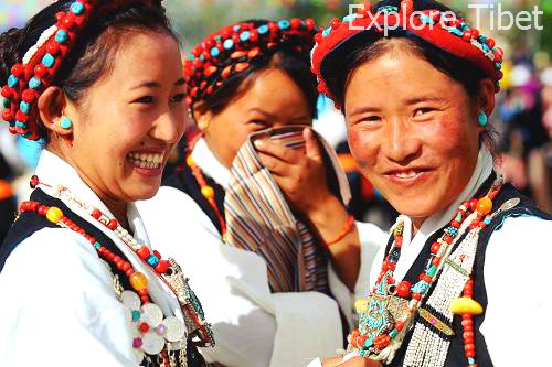 Shy Gyantse Women