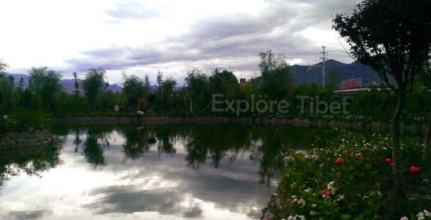 Gakyi Park, Lhasa