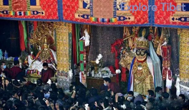 Statues of Palden Lhamo (on the right) and Songtsan Gampo (on the left).