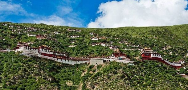 Dezhong to Drigung Thil Monastery Trek