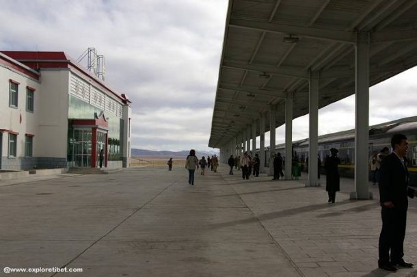 Nagqu Railway Station, located in Mendi Town of Nagqu County