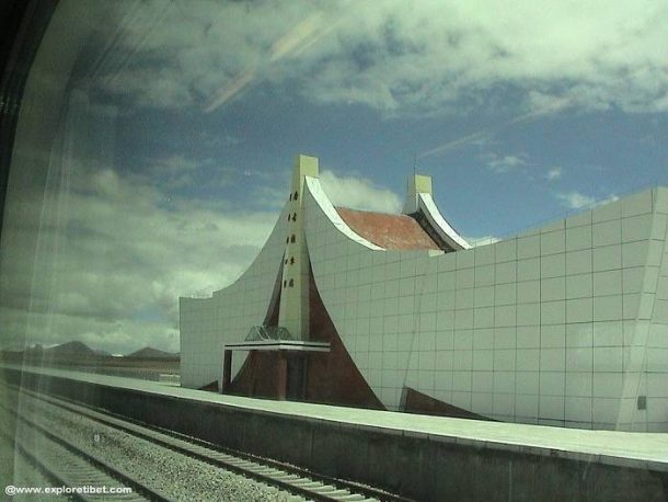 Tanggula Railway Station, the world’s highest at 5,068 meters above sea level