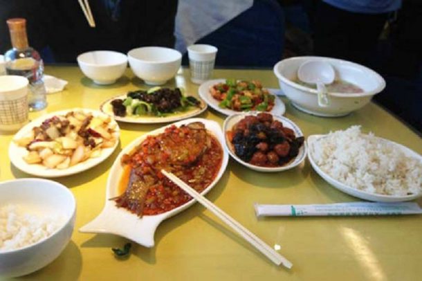 Traditional Chinese dishes served on Tibet trains