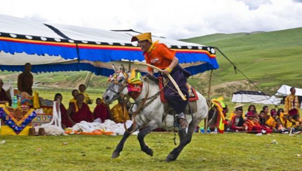 Nagqu Horse Racing Festival