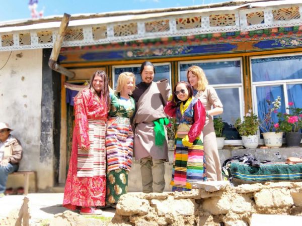 Trying on the traditional Tibetan costumes