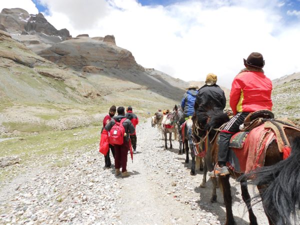 Riding ponies around the kailash Kora