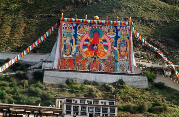 Tashi Lhunpo Thangka Display