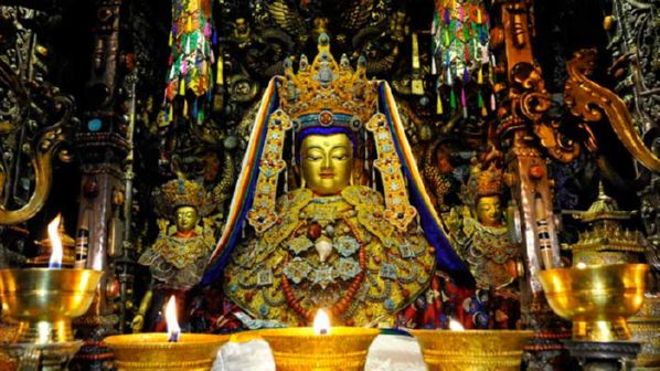 The statue of the Sakyamuni Buddha in the Jokhang Temple