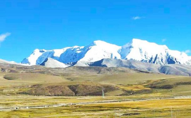 Nyenchen Tangla mountain Range-Explore Tibet