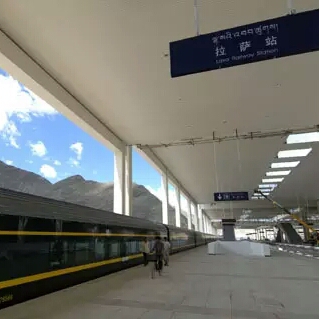 Tibet Train Departures Cancelled due to Weather Conditions in Mainland