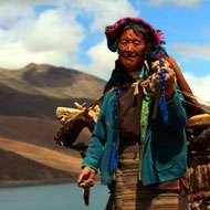 One Day Yamdrok Lake Excursion