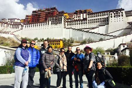 Tibet Group tour visit to Potala palace in Lhasa | Explore Tibet