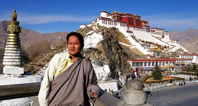 Tibetan guide at Potala