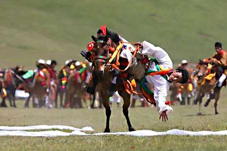 Yushu Horse Racing Festival Tour - Explore Tibet