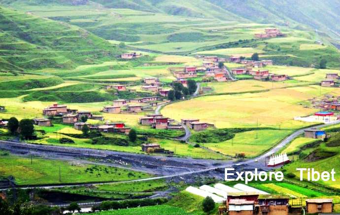 Dzongsar Valley -Explore Tibet