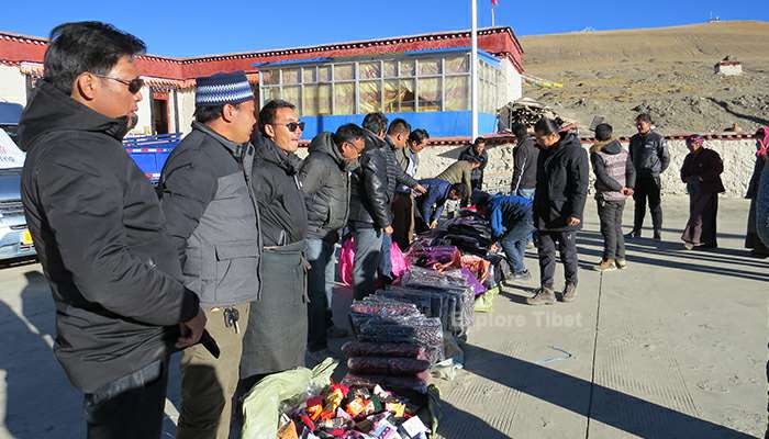 Explore Tibet provide winter clothes to villages in Tibet