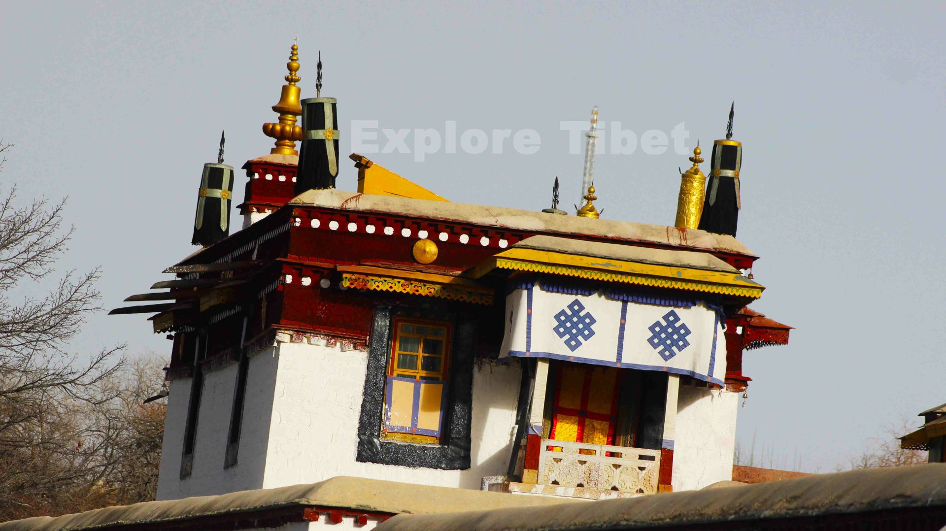 Norbulingka Palace in Lhasa -Explore Tibet