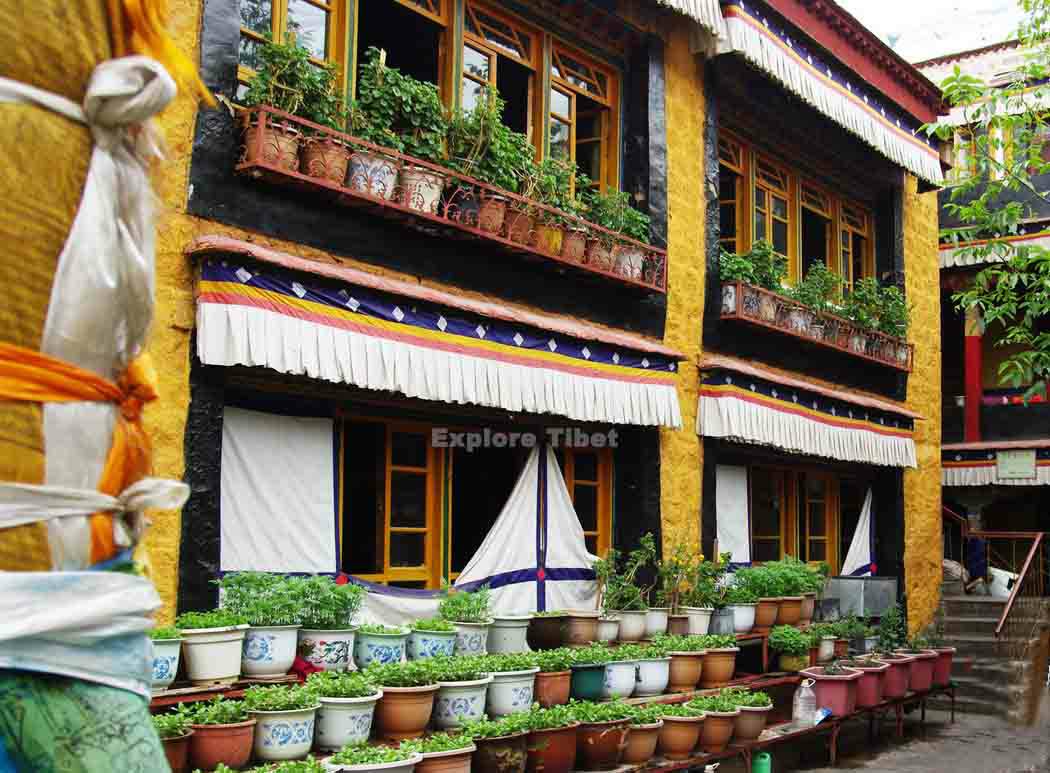 Tsangkung Nunnery in Lhasa