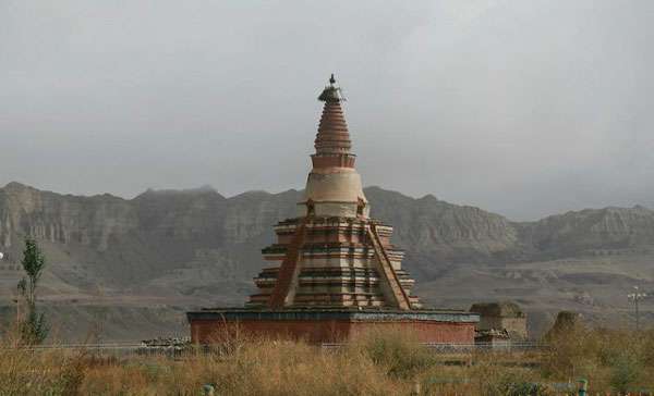9-Tholing-stupa