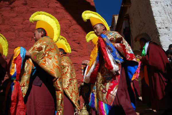 11-Monks-in-ceremonial-dres
