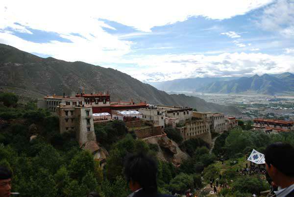 Drepung-monastery