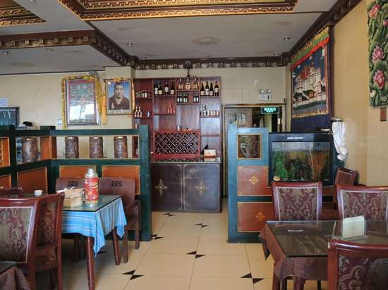 Yeti hotel Gyantse restaurant