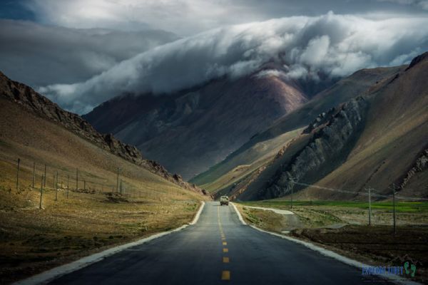 Better road conditions make self-drive travel to Tibet easier than ever before