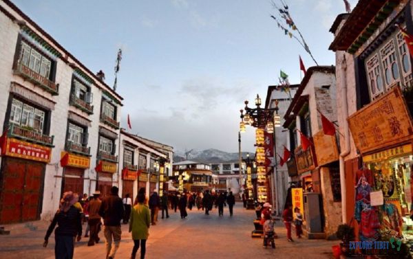 Daily life in Tibet is slowly returning to normal